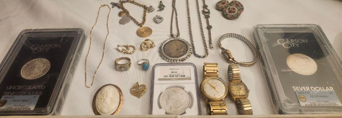 Huge S.Nashville Jewelry, Silver, Coins, Quilts, Antiques, Vintage Clothes & More photo 2