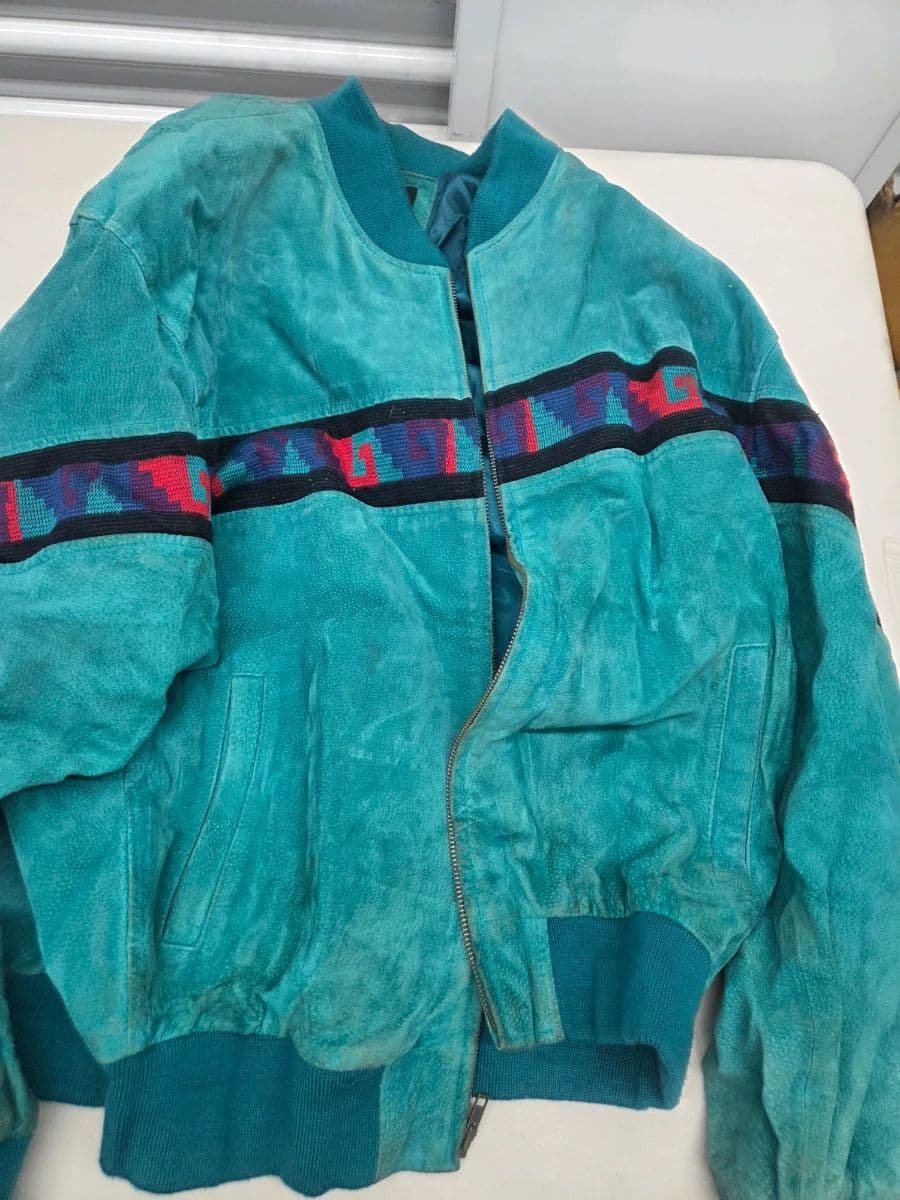 Sterling Silver and Costume Jewelry, Watches, Cameras, Video Games, Toys, Clothing, VHS, Hats, photo 4