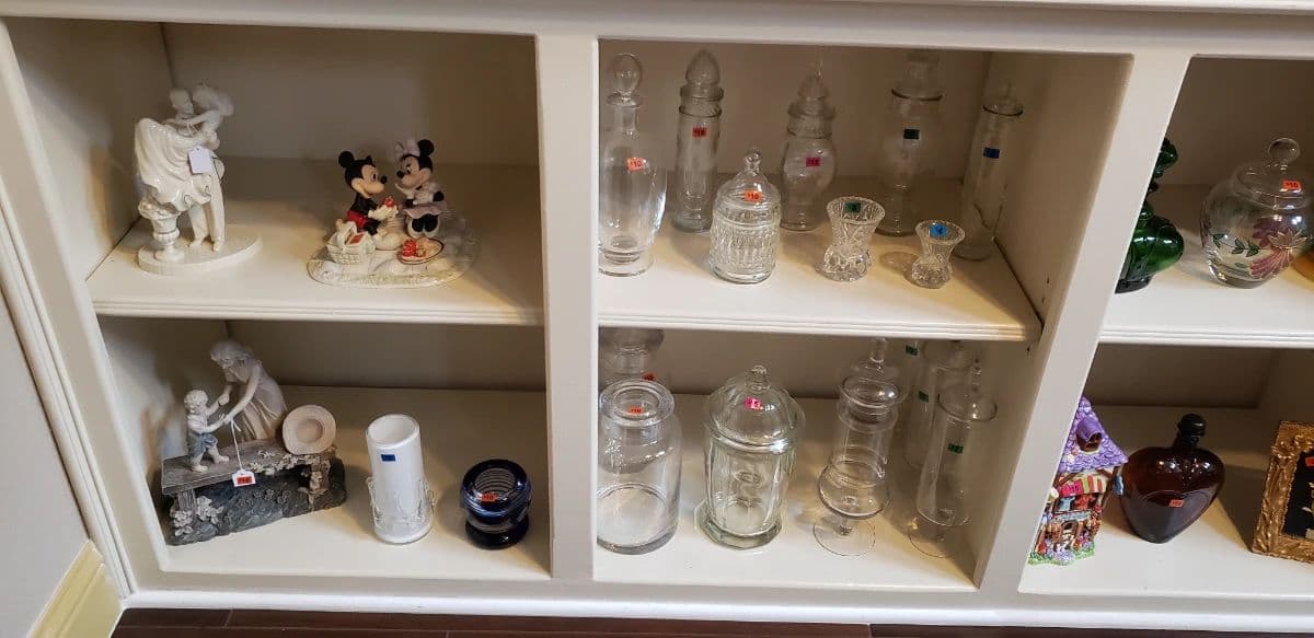 Moving sale photo 6