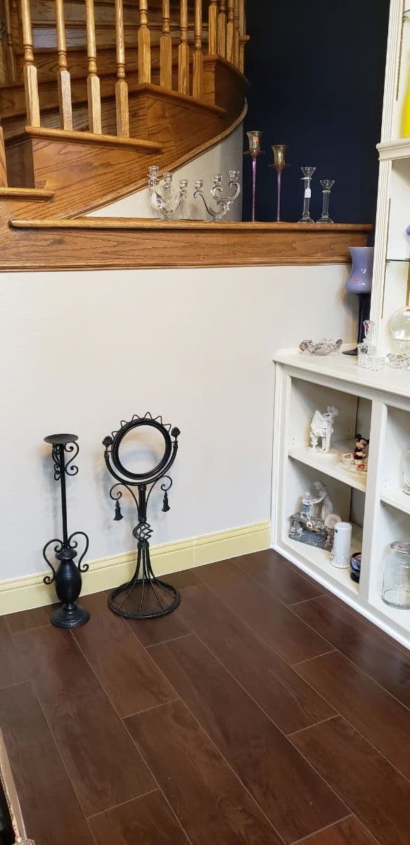 Moving sale photo 9