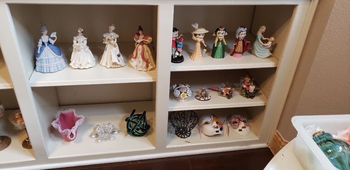 Moving sale photo 8