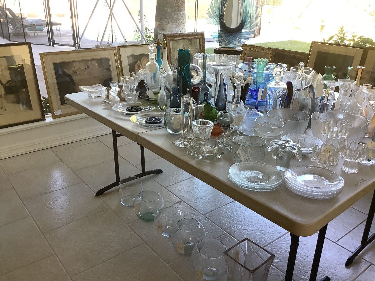 MCM-Deco Collectible Sale Bartlett Estates photo 4