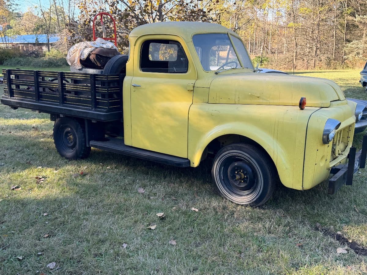 CLASSI CAR / VINTAGE ESTATE SALE / AUCTION - BRIDGMAN MI READ DESCRIPTION photo 2