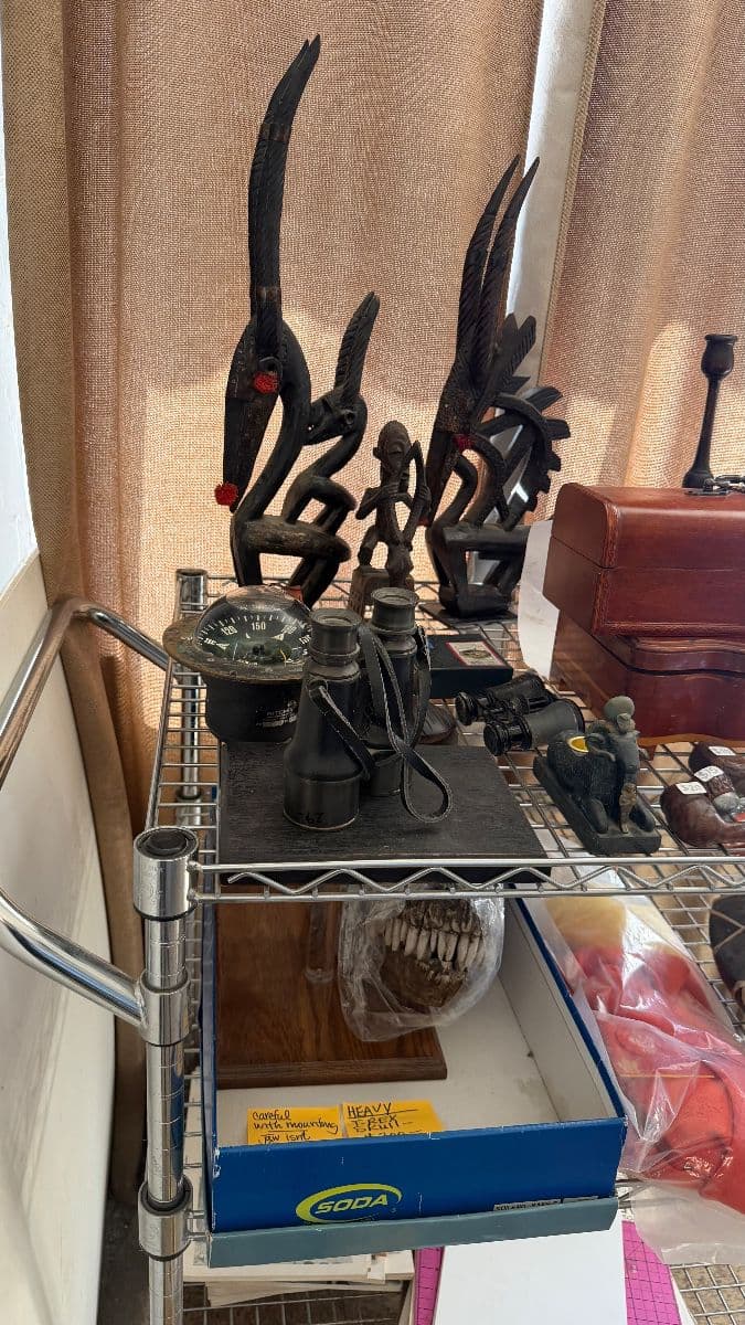 Blowout:: Sunland, antq artifacts, electronics, jewelry, cameras, kitchen, tables ,tools, furniture photo 2