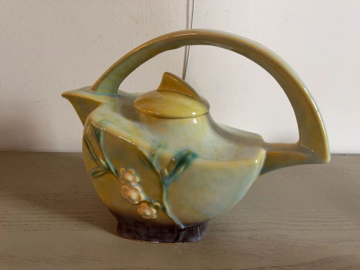 A-Mill Artist Lofts Estate Auction | Roseville Pottery, Sterling Jewelry, Art Supplies & Vintage photo 4