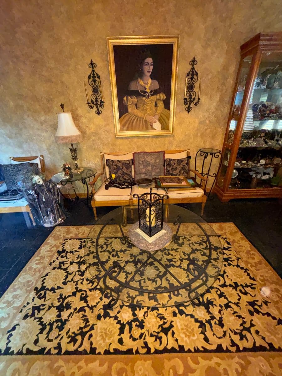 Bloomington Estate WOW! Tremendous photo 11