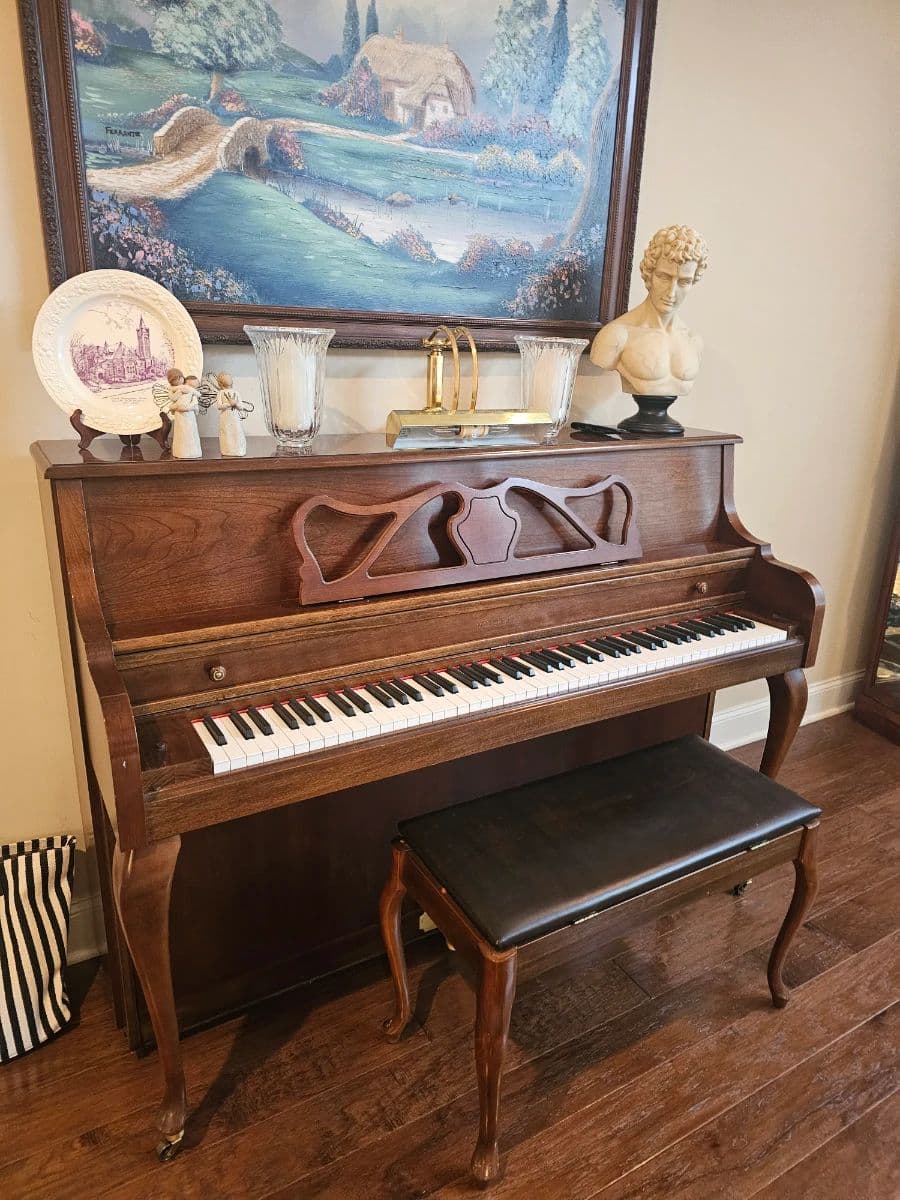 Powder Springs Beautiful Décor, Vintage Finds & More! Presented by Powers Estate Sales photo 6