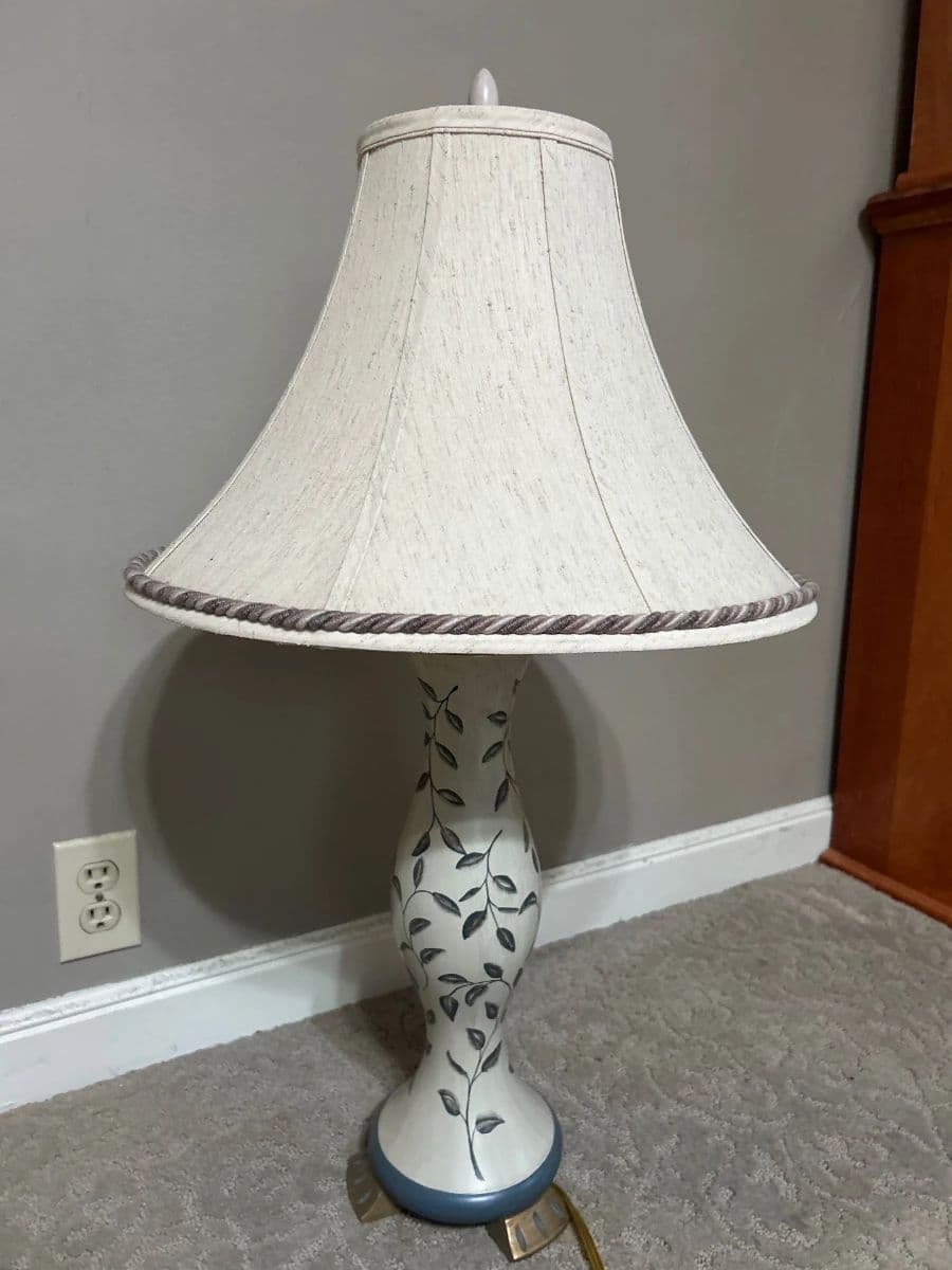 Blue Moon Estate Sales/Hastings, MN photo 10
