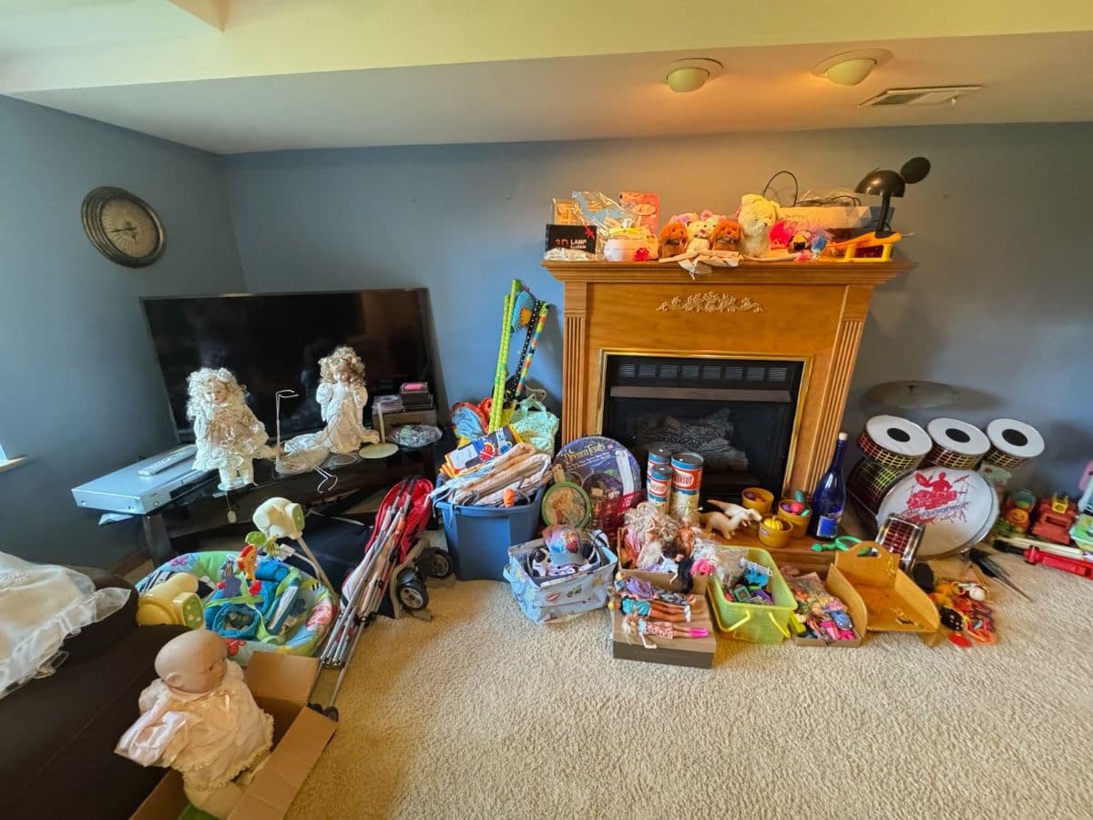 MANCHESTER MEGA ESTATE SALE! PACKED HOUSE + PICKER’S PARADISE GARAGE! photo 10