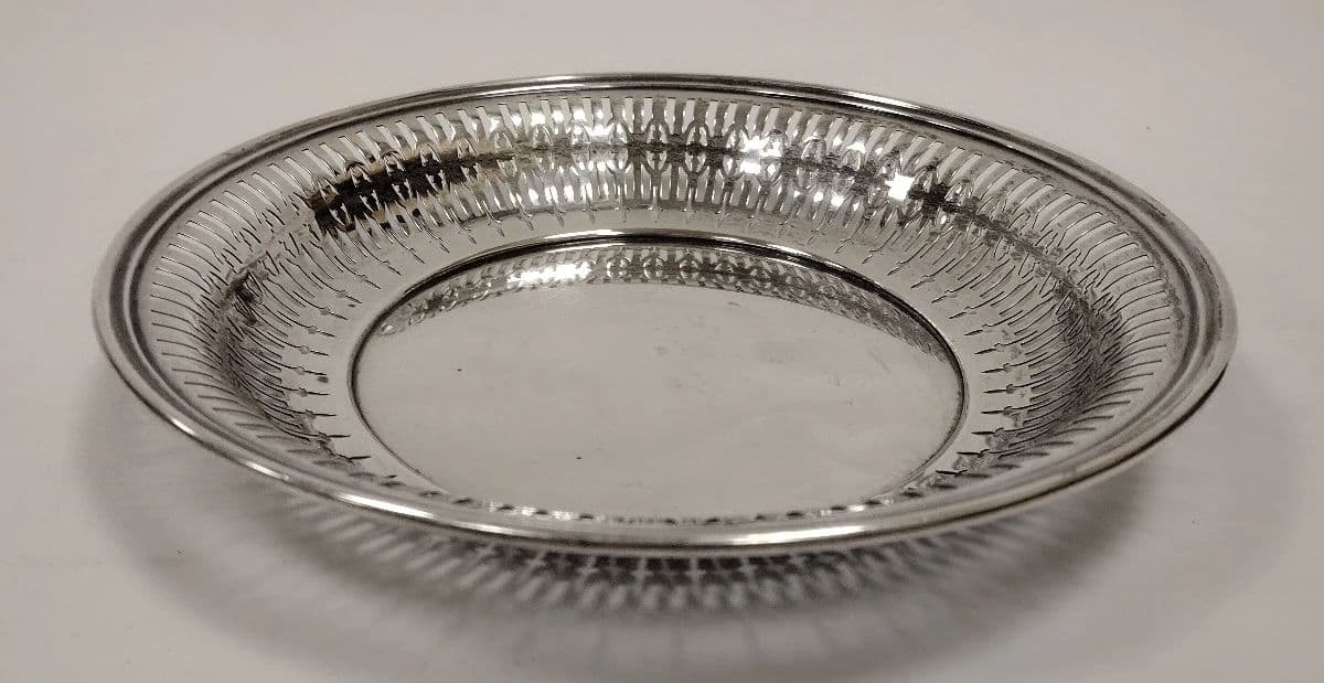 October 31st Antiques & Collectibles Auction photo 6