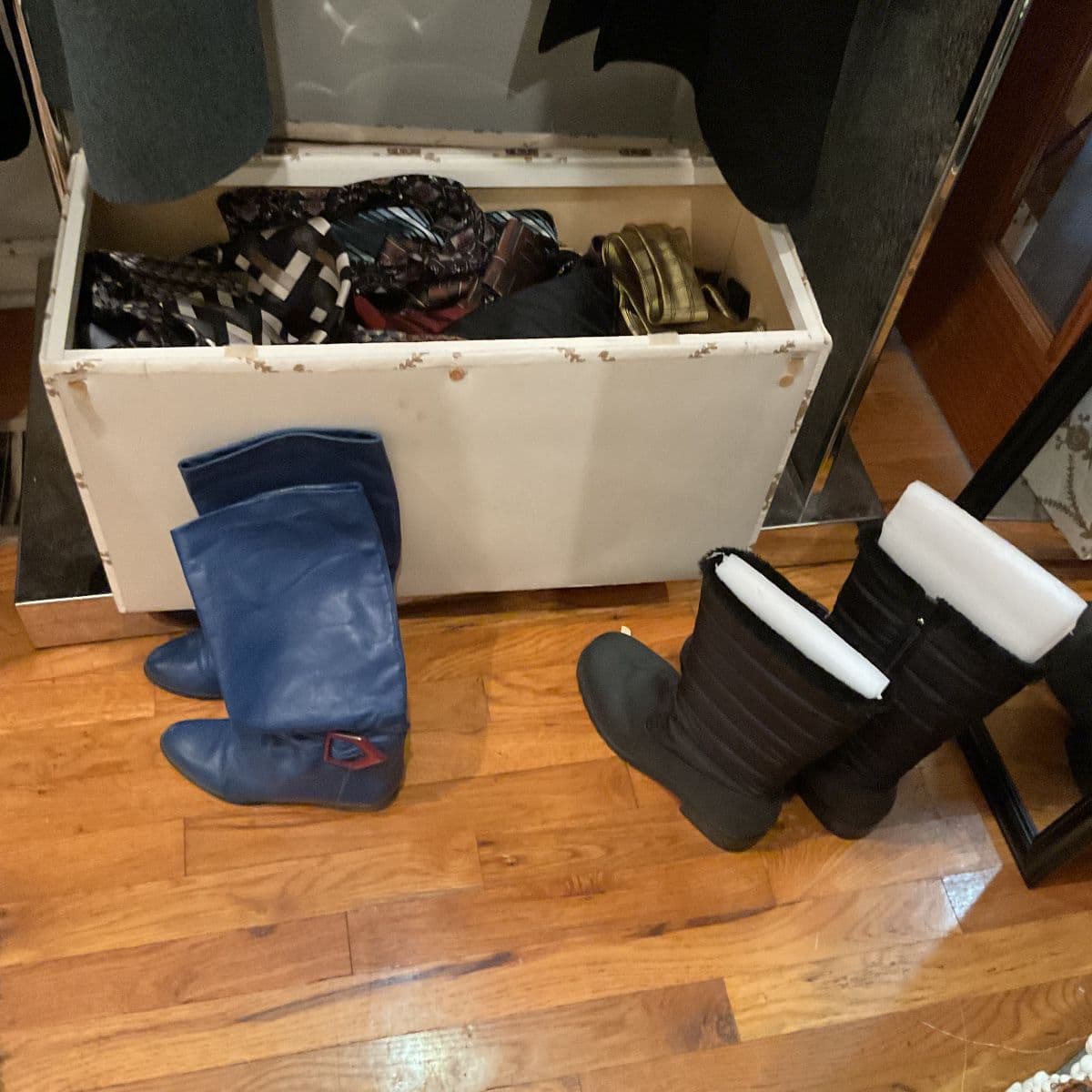 A Love Story for Your Closet: Our Division Store & Chih-Chic (50% off) photo 10