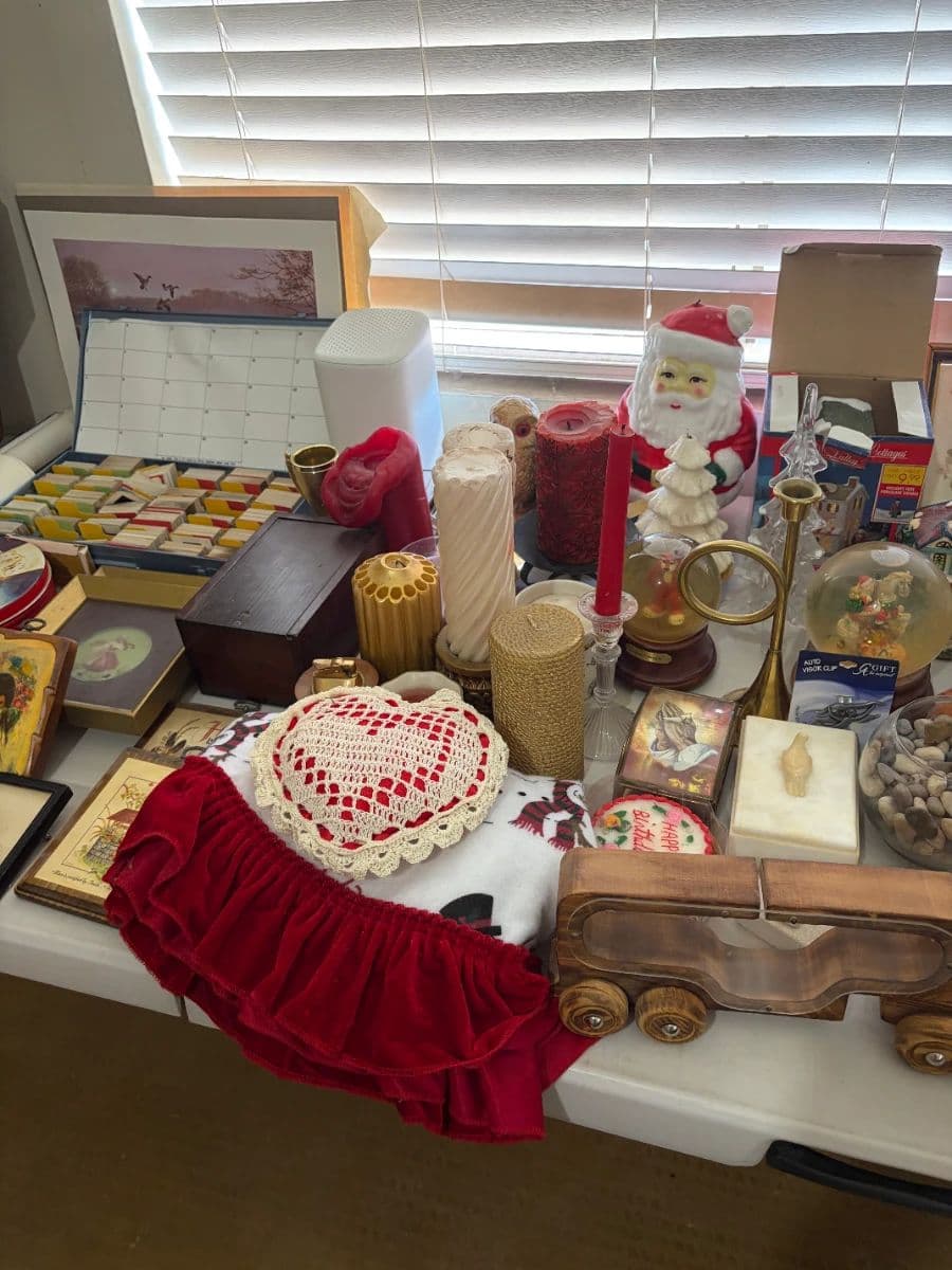 Phoenix Estate Sale — Furniture, Framed Art, Dinnerware, Guitar & More photo 10