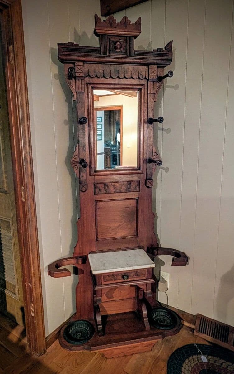 Estate of Attorney Burt English - Shelbyville Sale photo 6