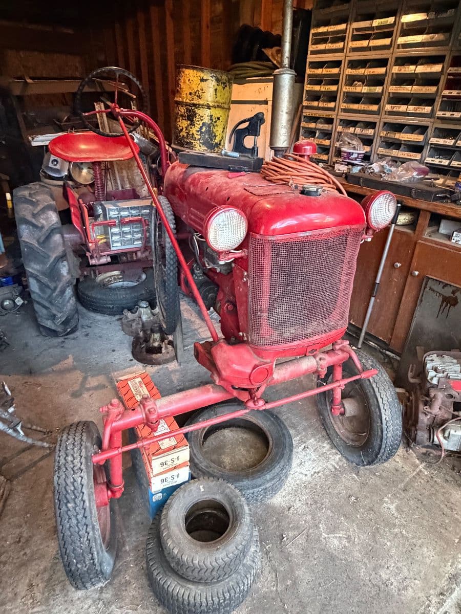 Huge Oxford Michigan Estate Sale photo 8