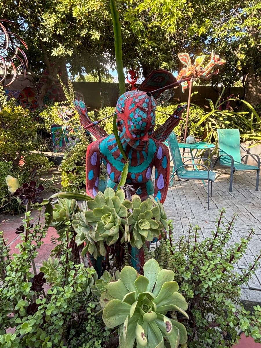 Extraordinary Latin Art, Dia De Los Muertos, Artesanía & More photo 2