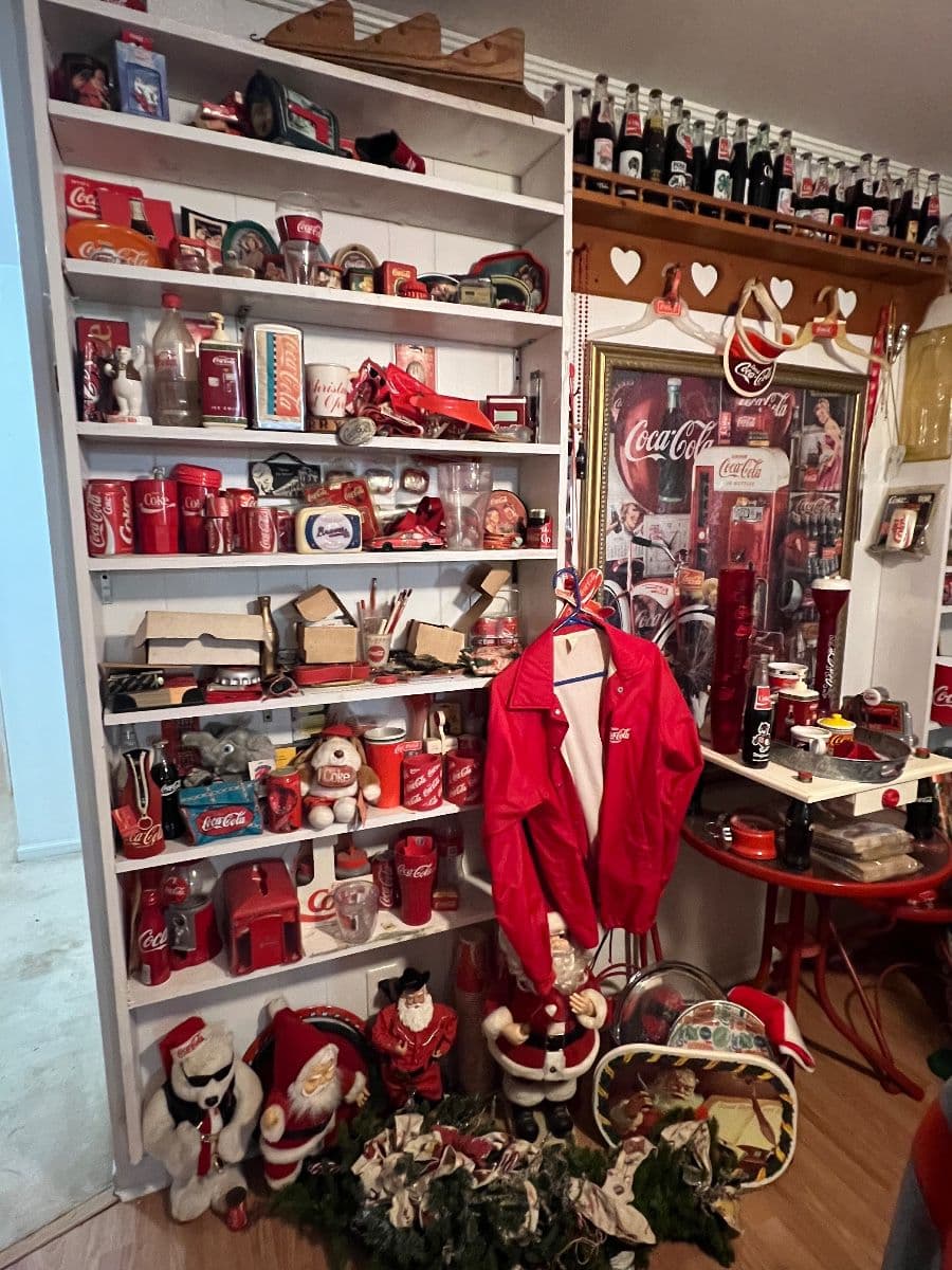 Richardson Estate Sale by QueenBees Estate Sale. photo 9