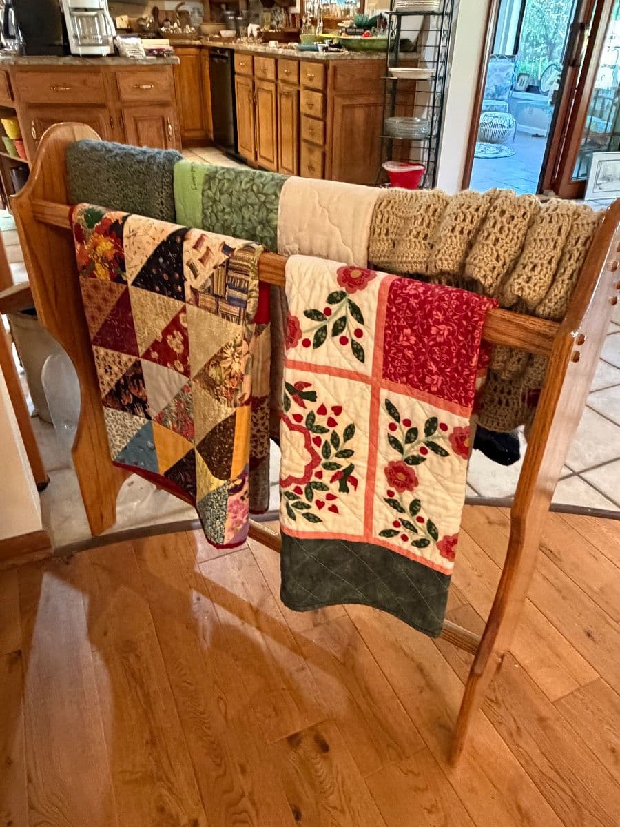 90s Time Capsule "Country Cottage" Estate Sale! photo 11