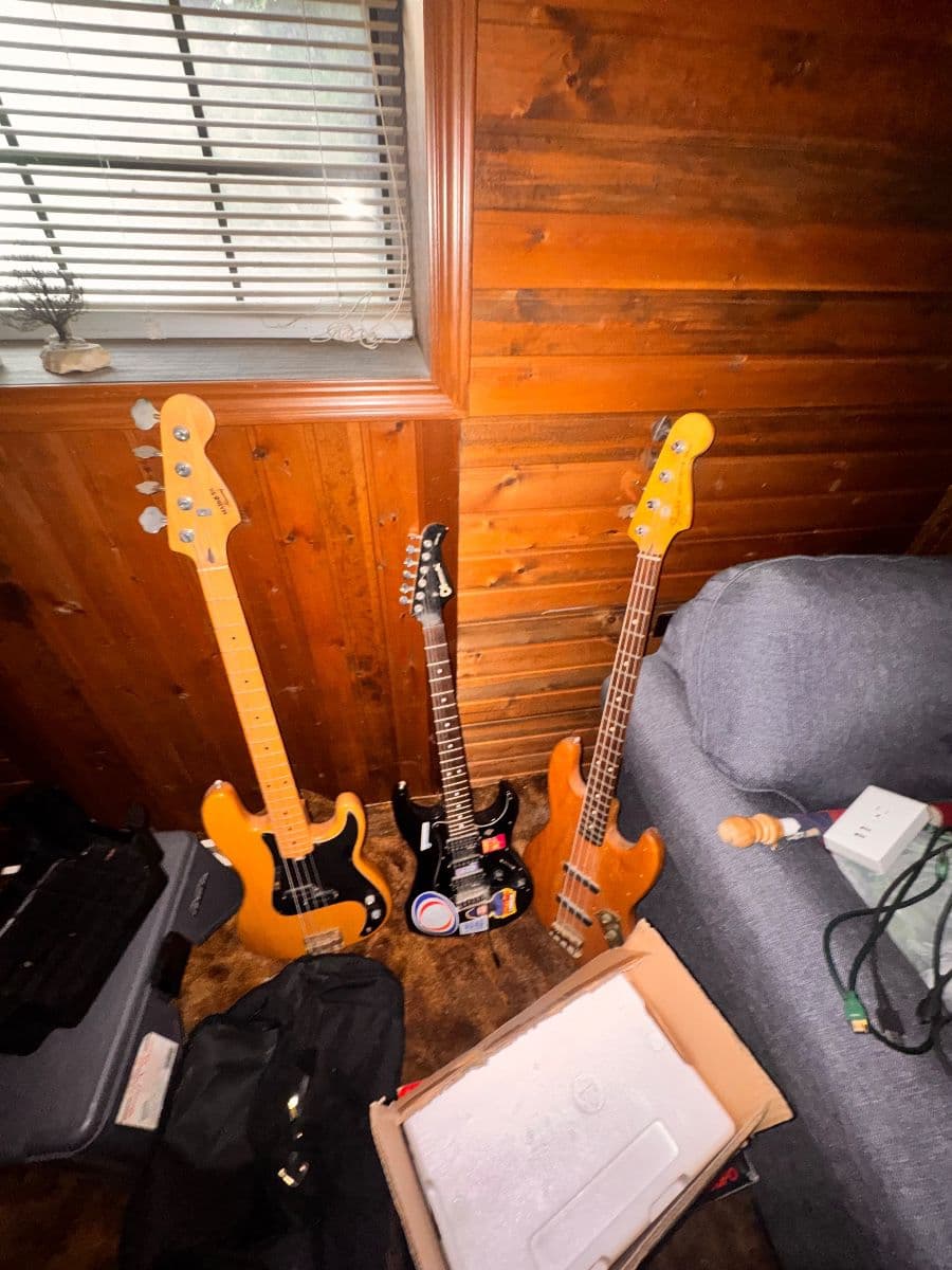 Record- instruments photo 1