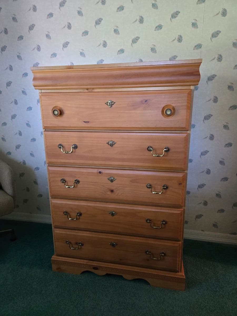 Watercliff estate sale photo 11
