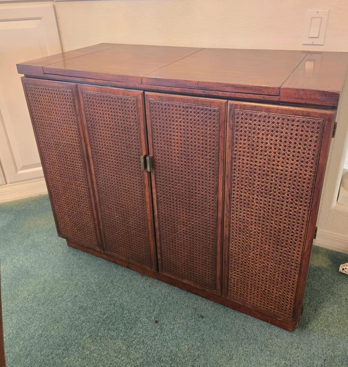 Watercliff estate sale photo 5