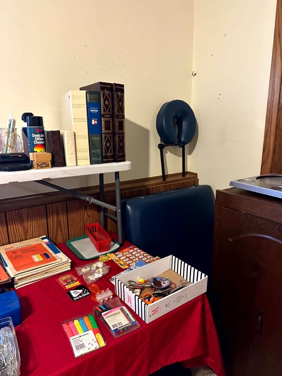 Packed Columbus Estate Sale | Tools, Workshop Equipment, Vintage Finds & Household Treasures! photo 12