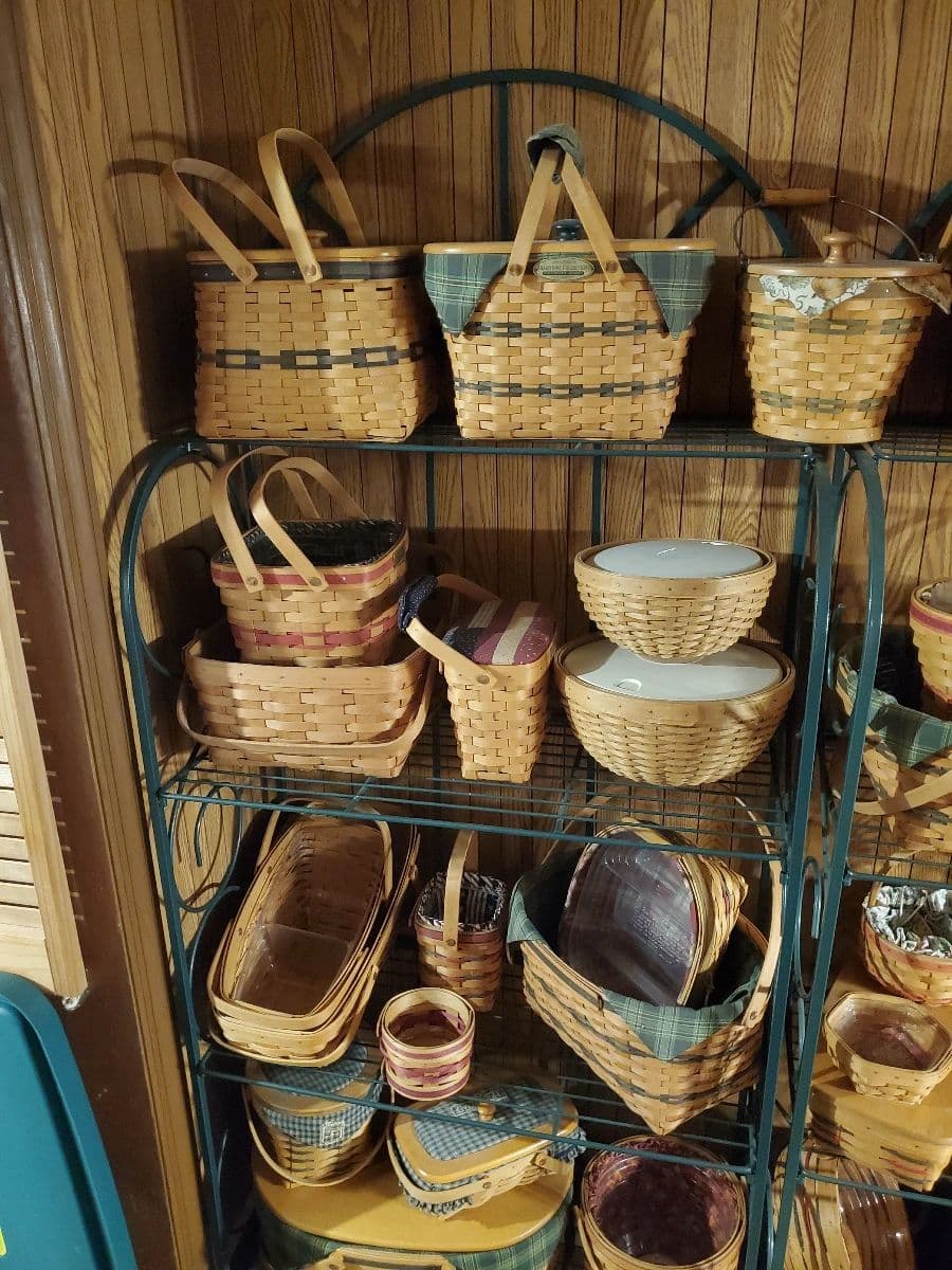 JC's House of Clutter - Vintage, Longaberger, Quilts, Crocks and more! photo 4