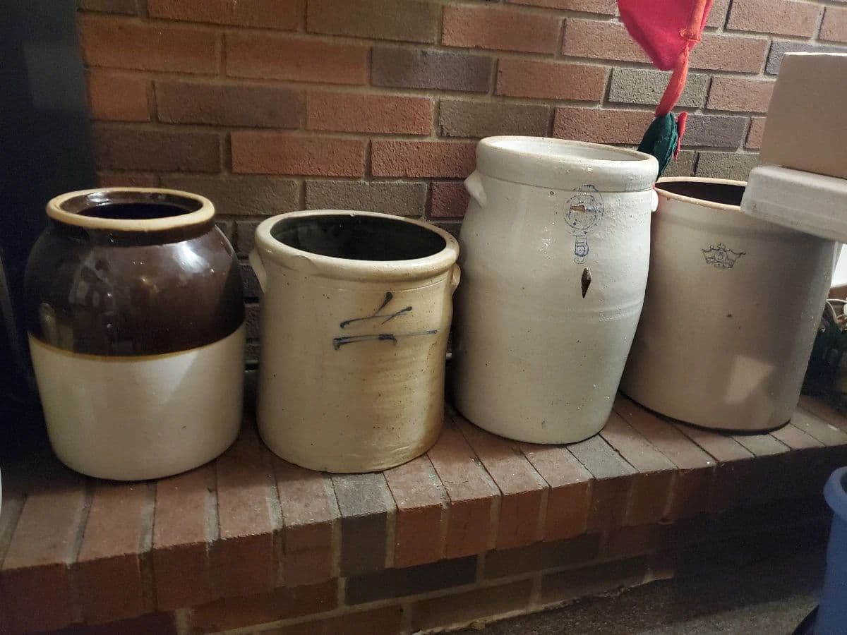 JC's House of Clutter - Vintage, Longaberger, Quilts, Crocks and more! photo 2
