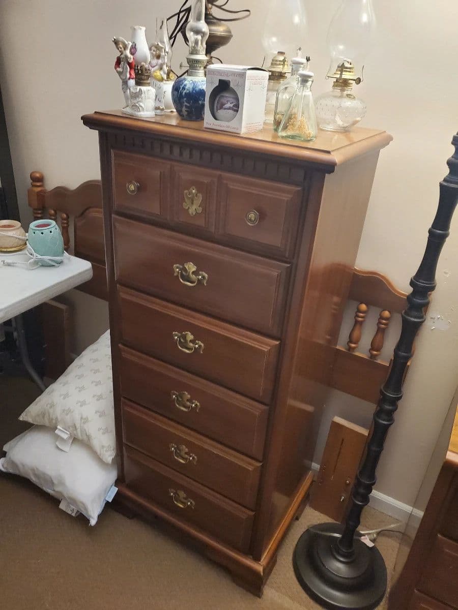 JC's House of Clutter - Vintage, Longaberger, Quilts, Crocks and more! photo 11