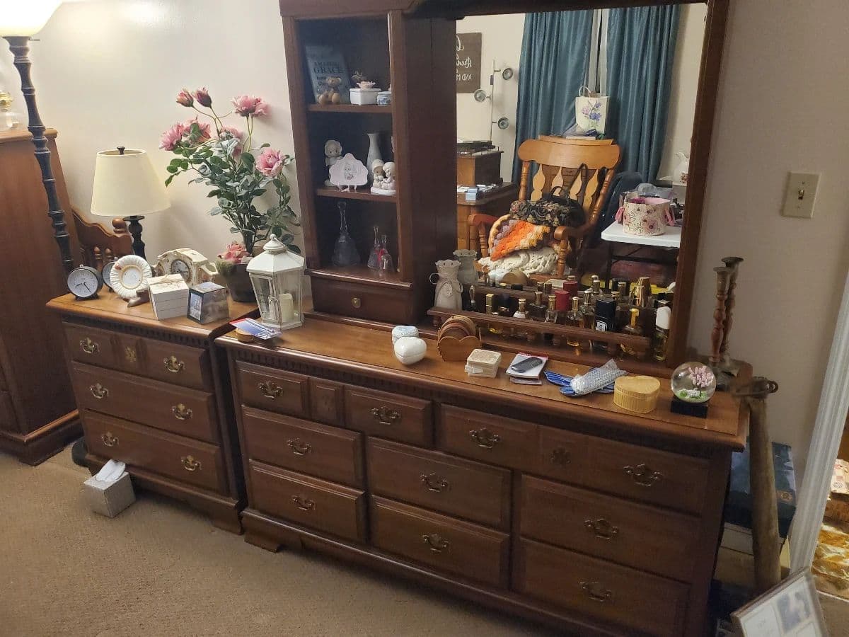 JC's House of Clutter - Vintage, Longaberger, Quilts, Crocks and more! photo 10