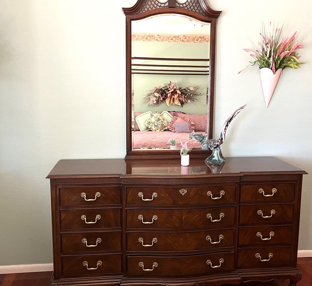 High End Classic Furniture & Everyday Household Items photo 6
