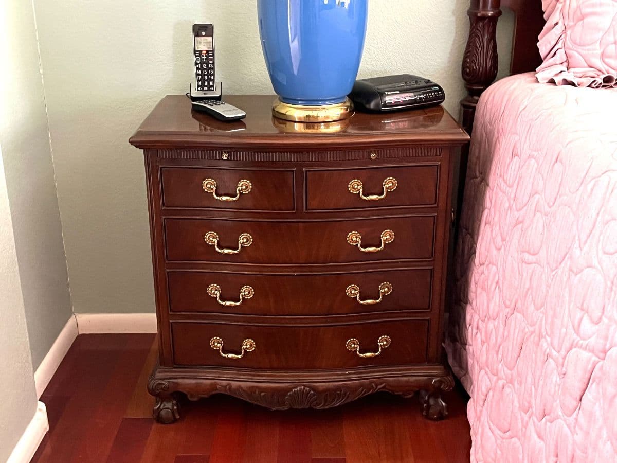 High End Classic Furniture & Everyday Household Items photo 8