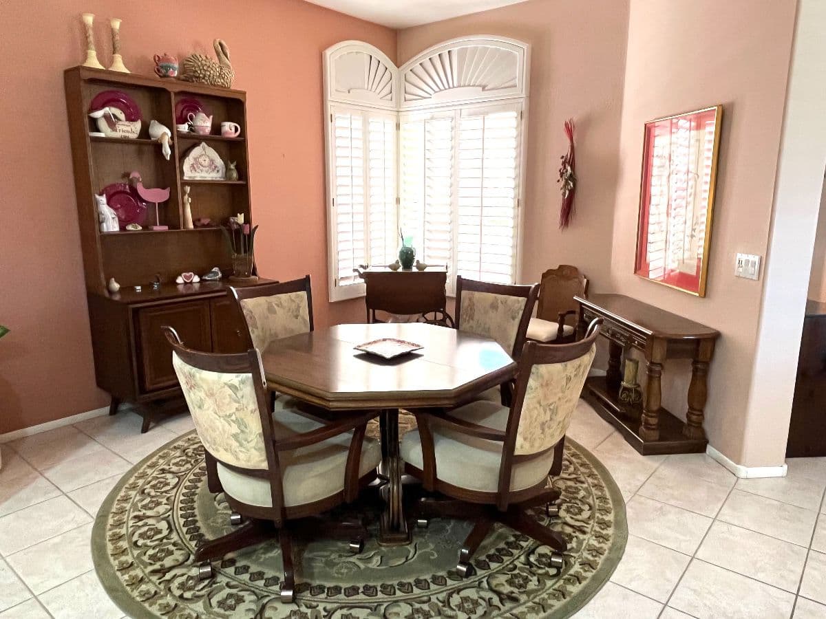 High End Classic Furniture & Everyday Household Items photo 3