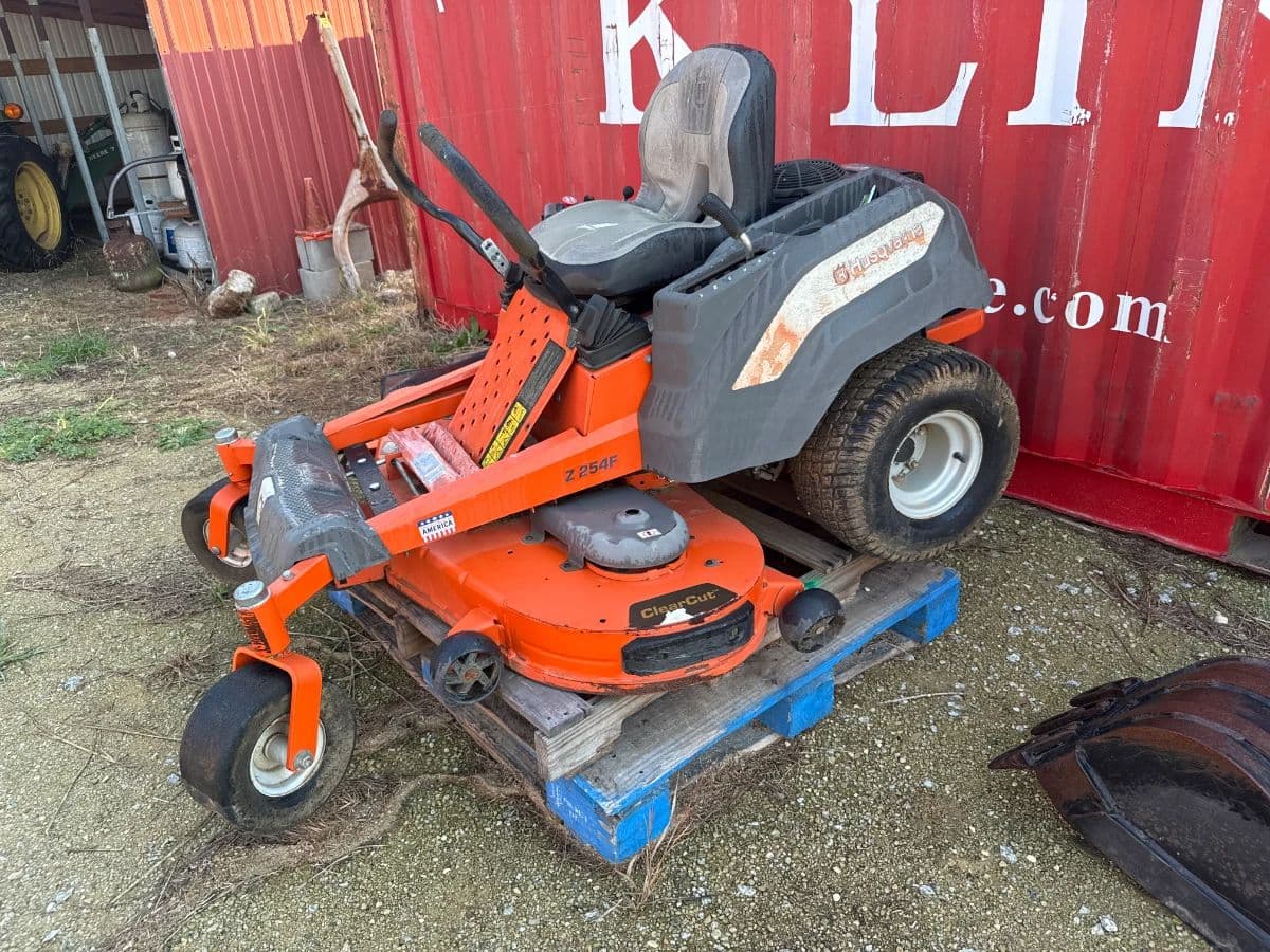 The Barn Auction - Kubota Tractor, Dump Trailer, Equipment, Tools & More photo 5