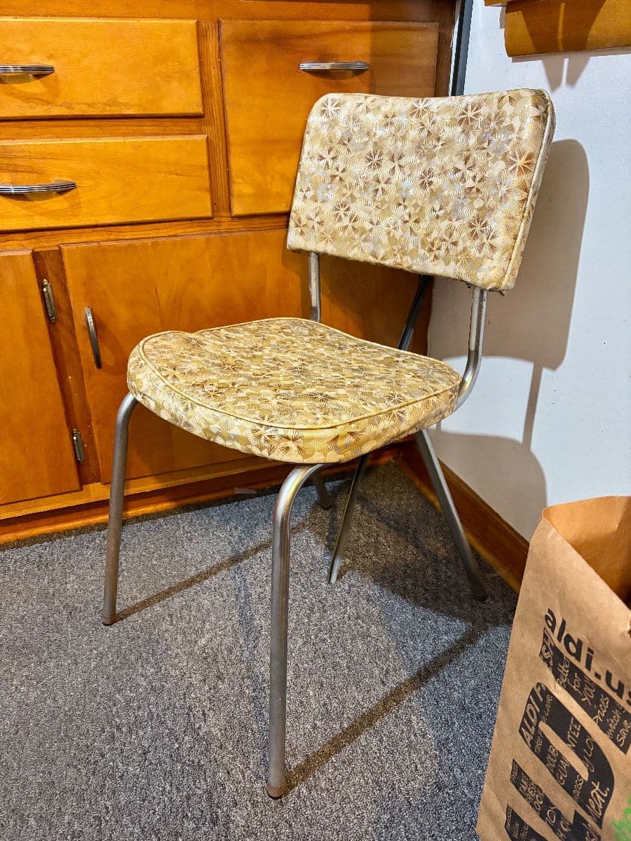 COOPER TWP ESTATE SALE! Vintage Clothing, Collectibles, LPs, Tools, JD Mowers and MORE! photo 7