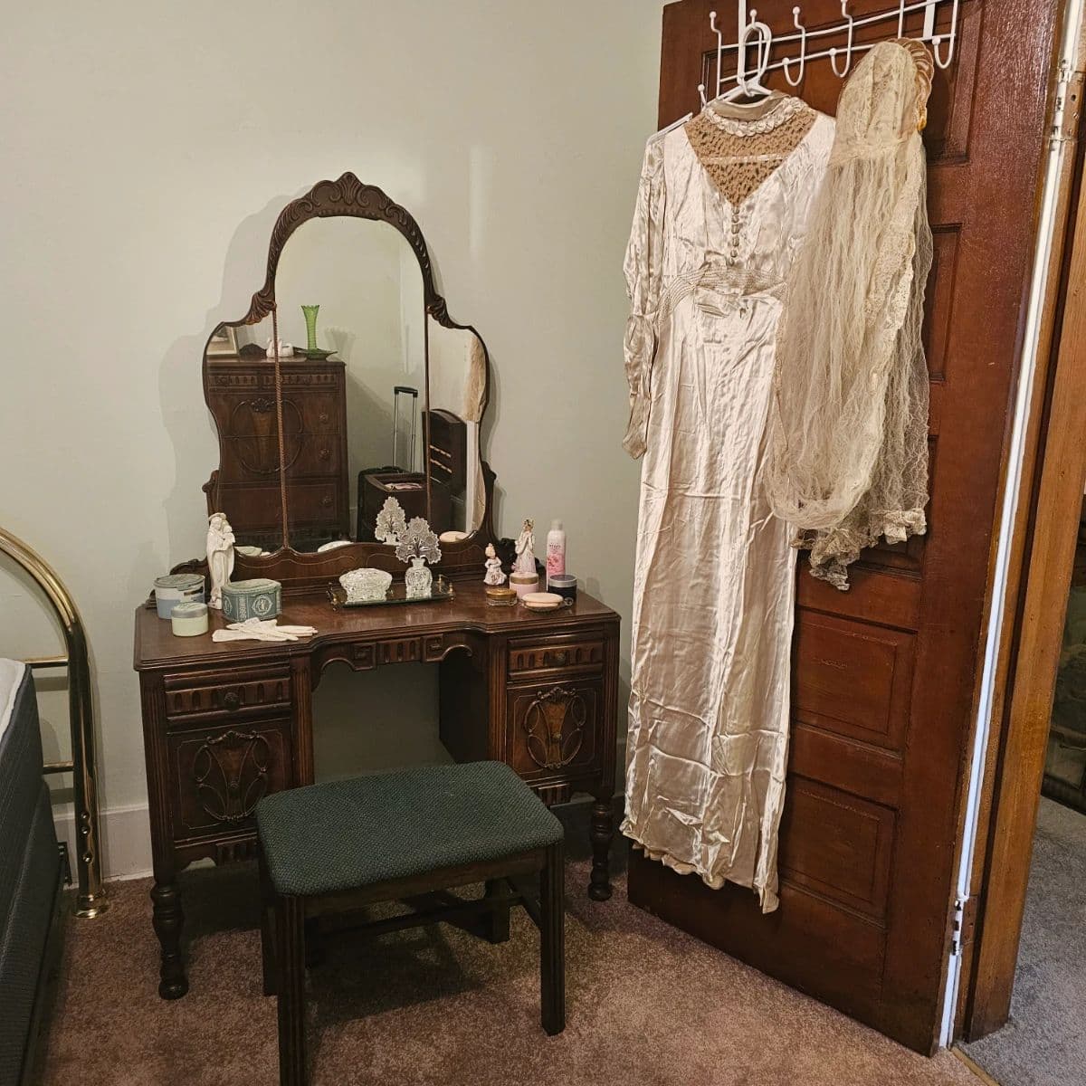 Verona Treasures Sale photo 1