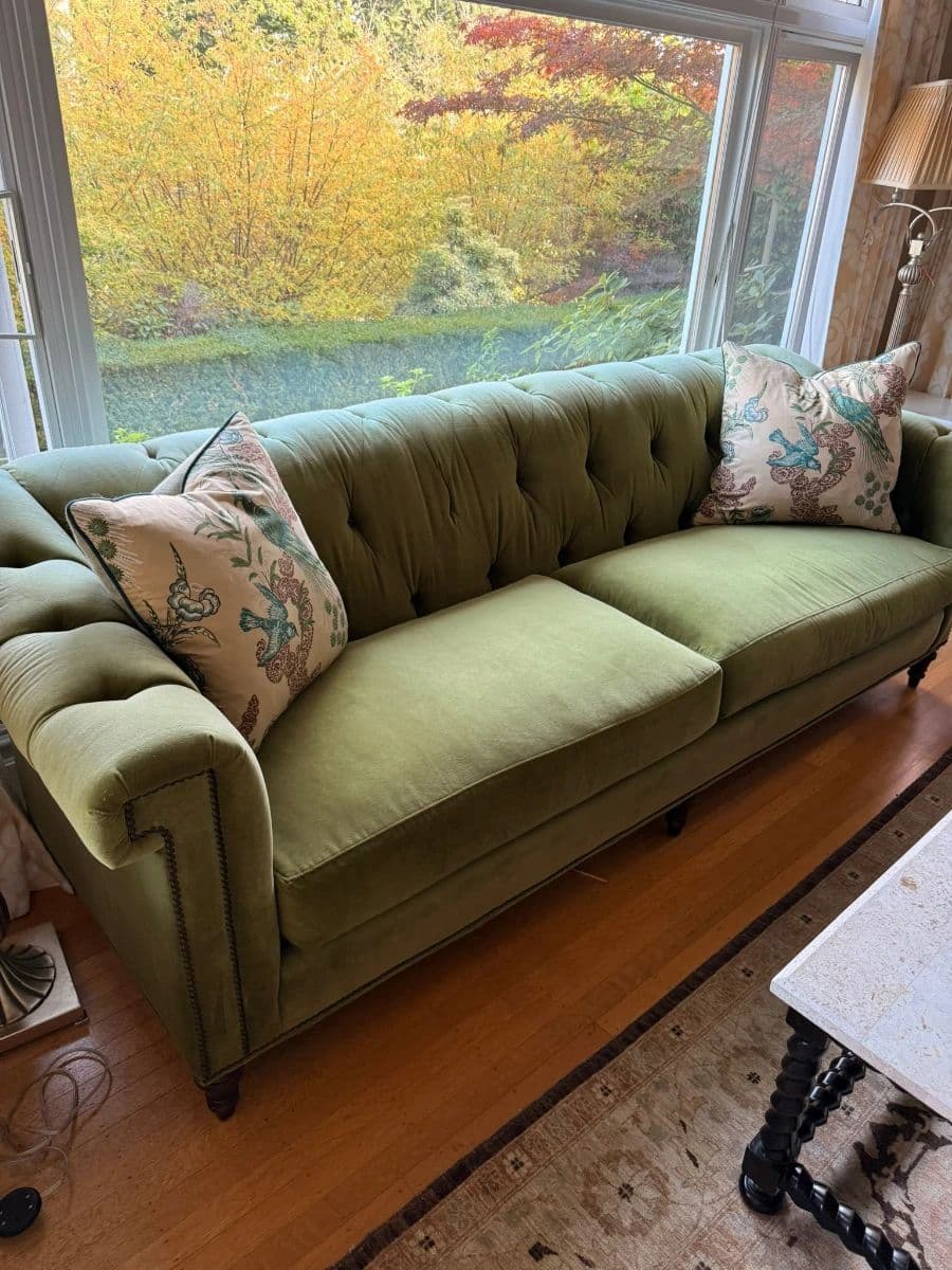 Luxury finds in Leschi - Furniture, Louis Vuitton, Hermes, Tiffany and more! photo 2