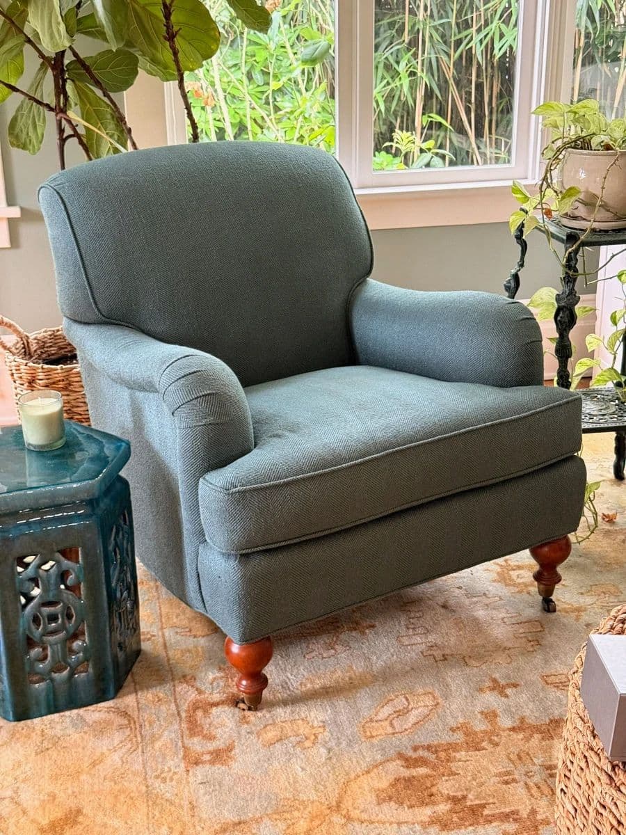 Luxury finds in Leschi - Furniture, Louis Vuitton, Hermes, Tiffany and more! photo 11