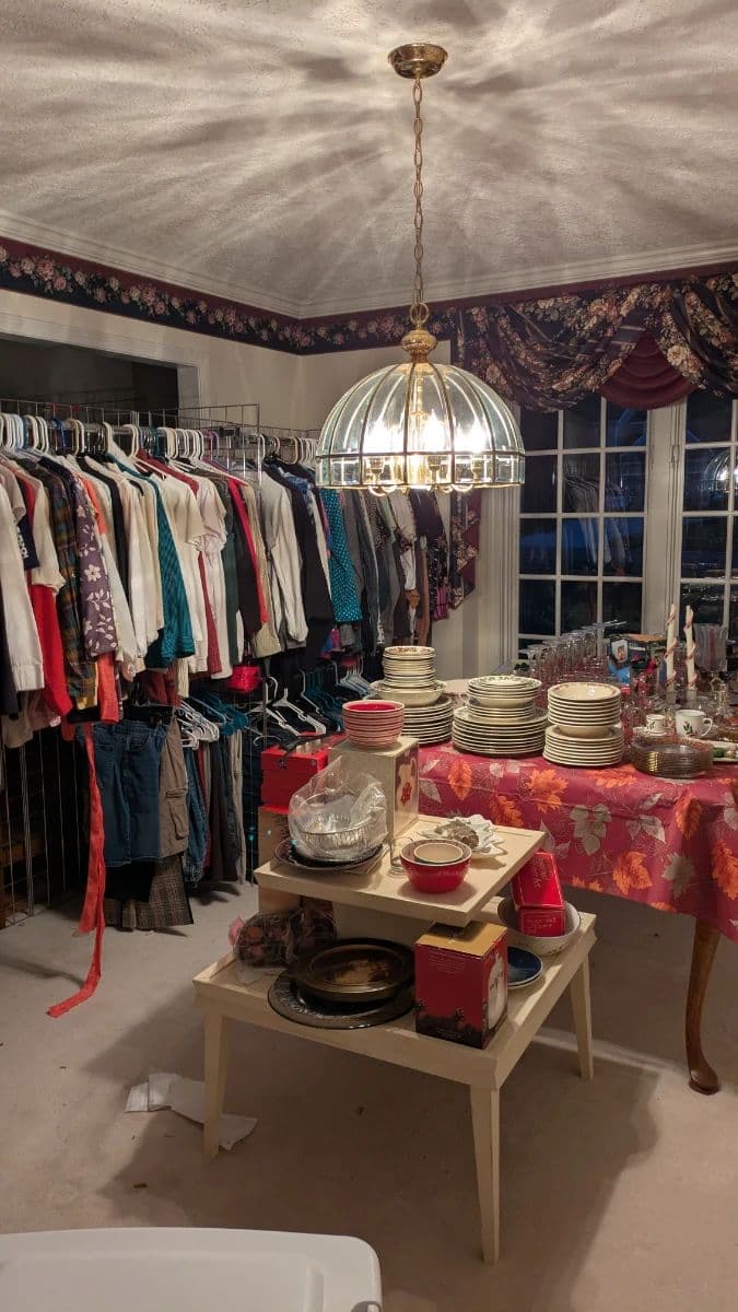 Looking Glass Glen Estates Dewitt Estate Sale photo 3