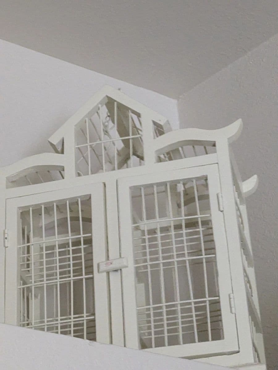 Cottage Flare Estate Sale photo 9