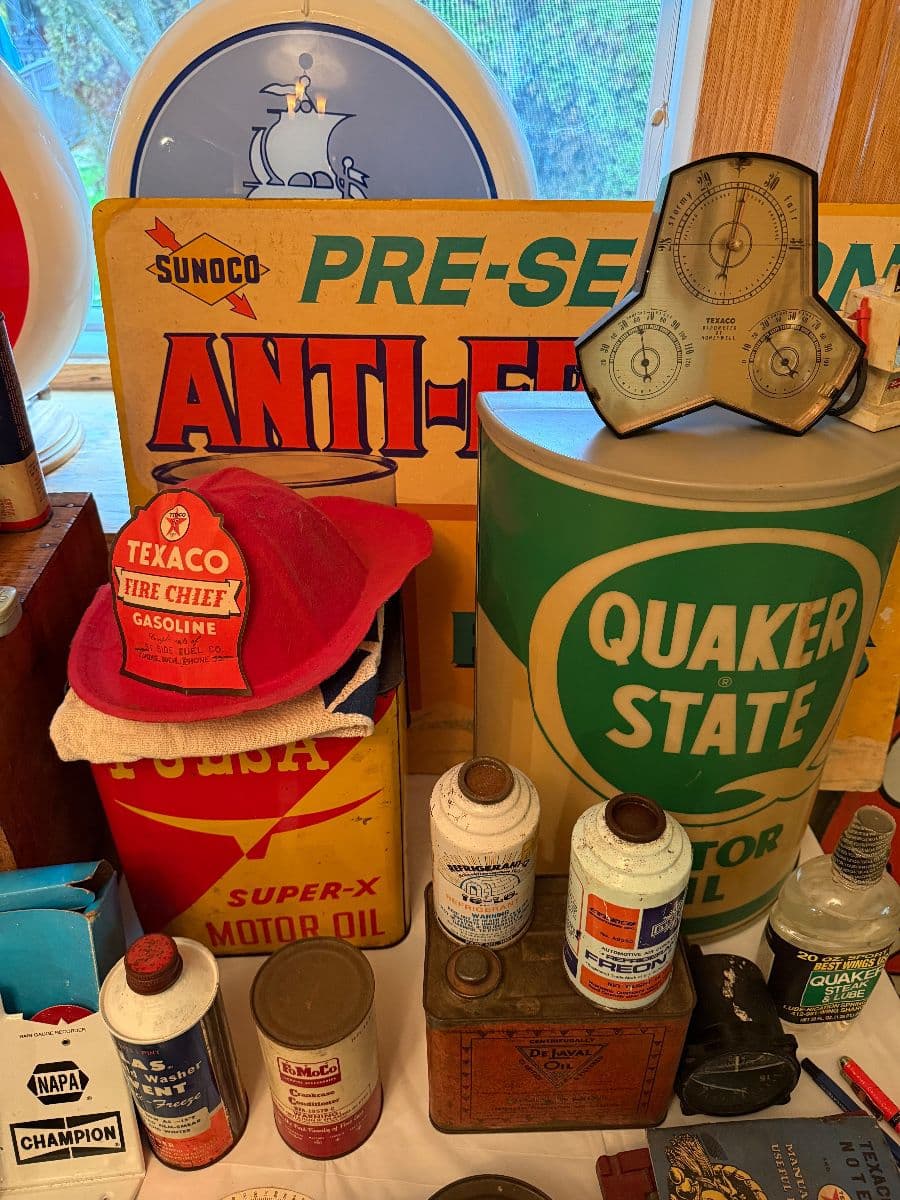 FARMINGTON HILLS HOT ROD GAS & OIL COLLECTIBLE SALE photo 11
