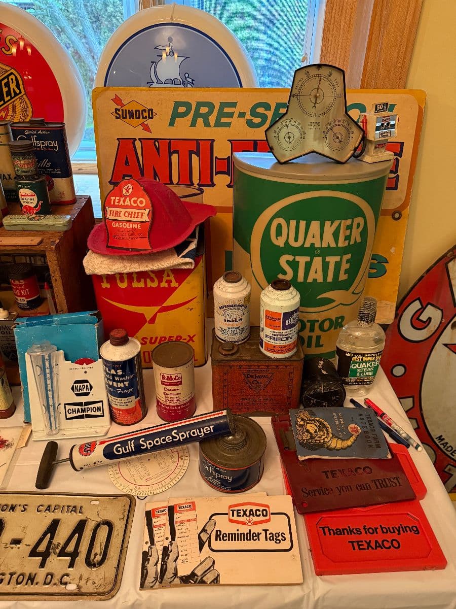 FARMINGTON HILLS HOT ROD GAS & OIL COLLECTIBLE SALE photo 7