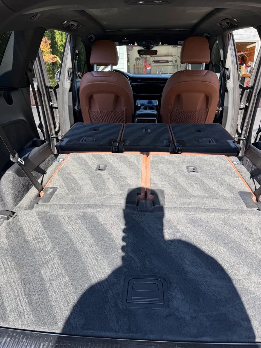 Low Mileage 2023 Q7 Audi, Jewelry, Typewriters, Antiques, Video Games, and More! photo 6