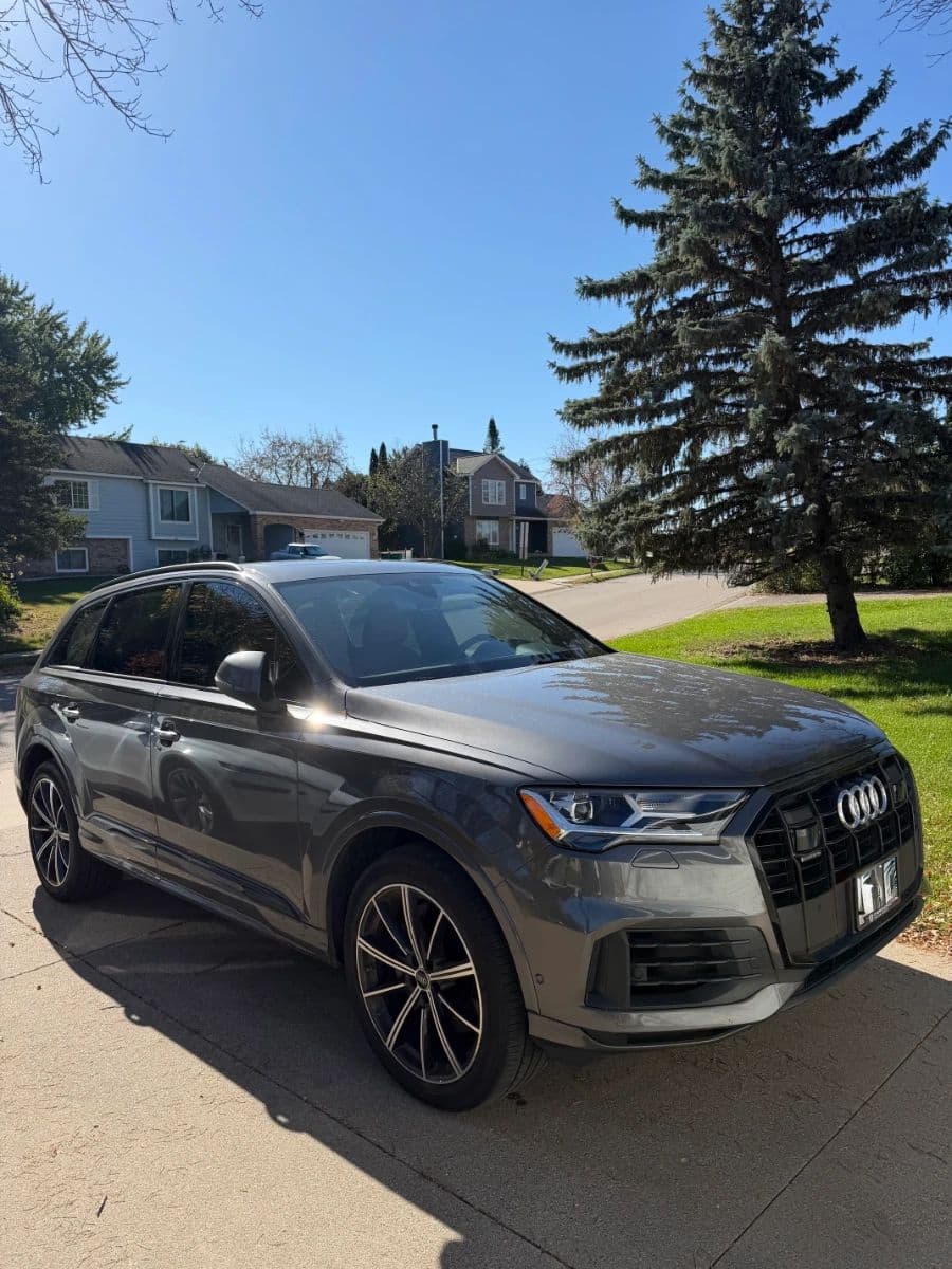 Low Mileage 2023 Q7 Audi, Jewelry, Typewriters, Antiques, Video Games, and More! photo 5