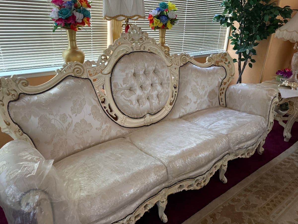 EVERYTHING MUST GO — ENTIRE HOUSE & GARDEN ESTATE SALE photo 3