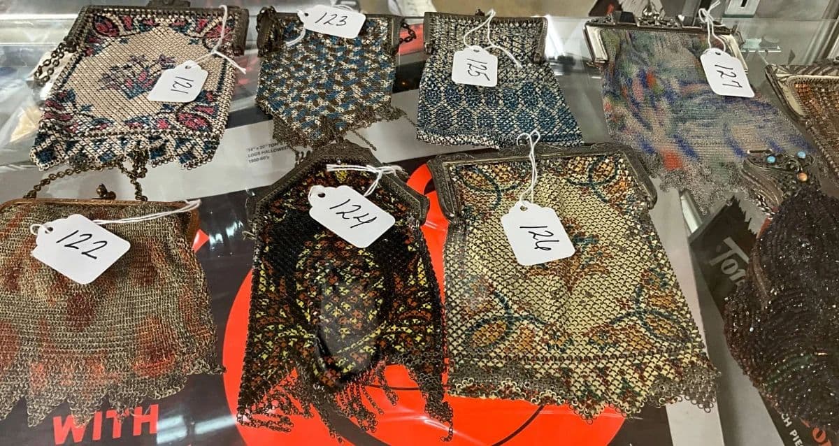 ONLINE ONLY AUCTION CLOSES MON. OCT. 26 7PM photo 2