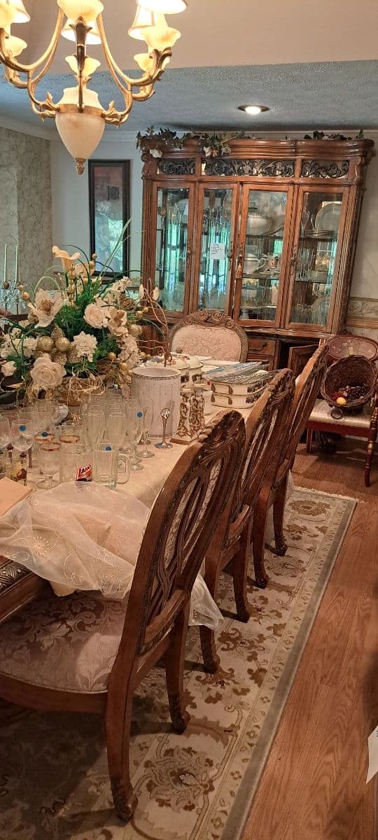 Johnson Estate Sale photo 4