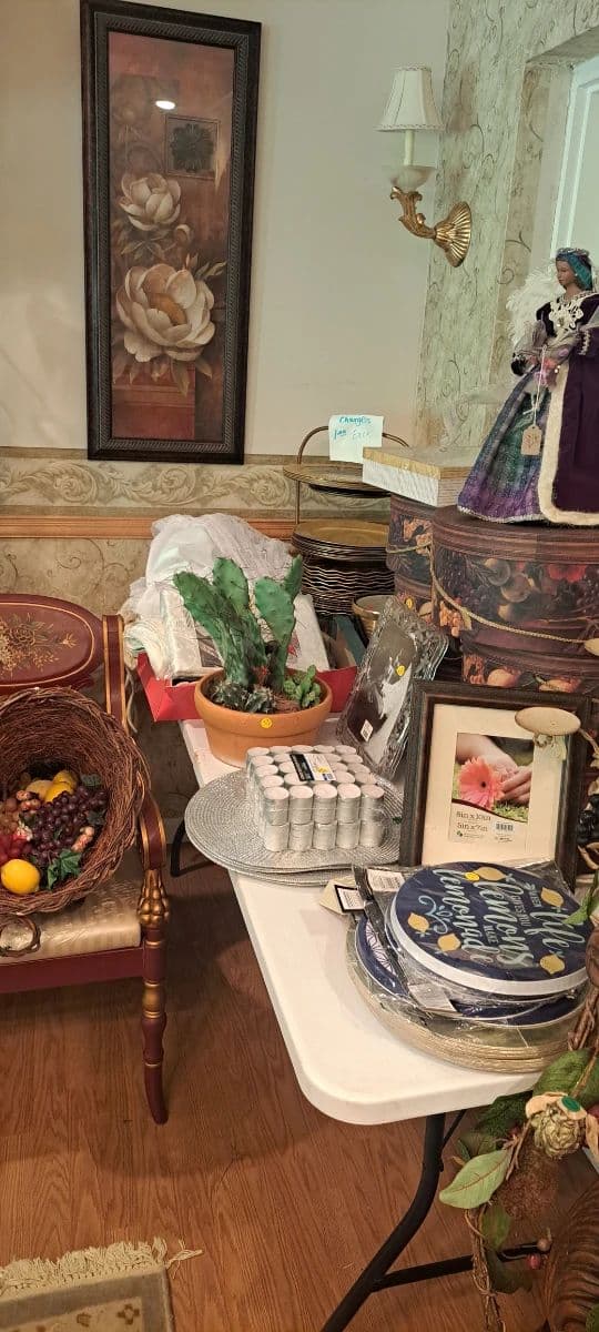 Johnson Estate Sale photo 5