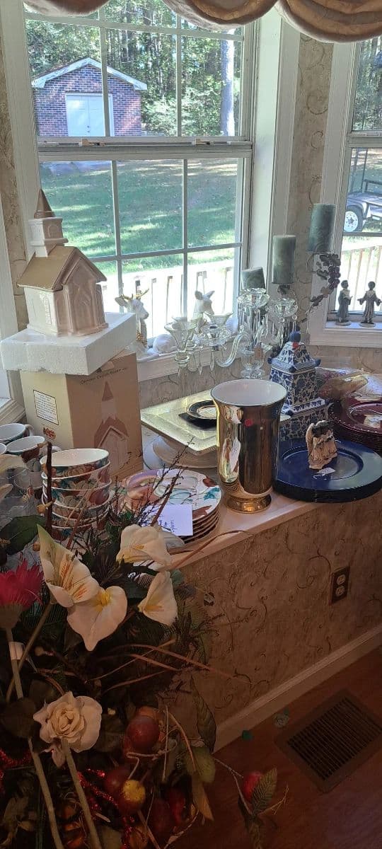 Johnson Estate Sale photo 12