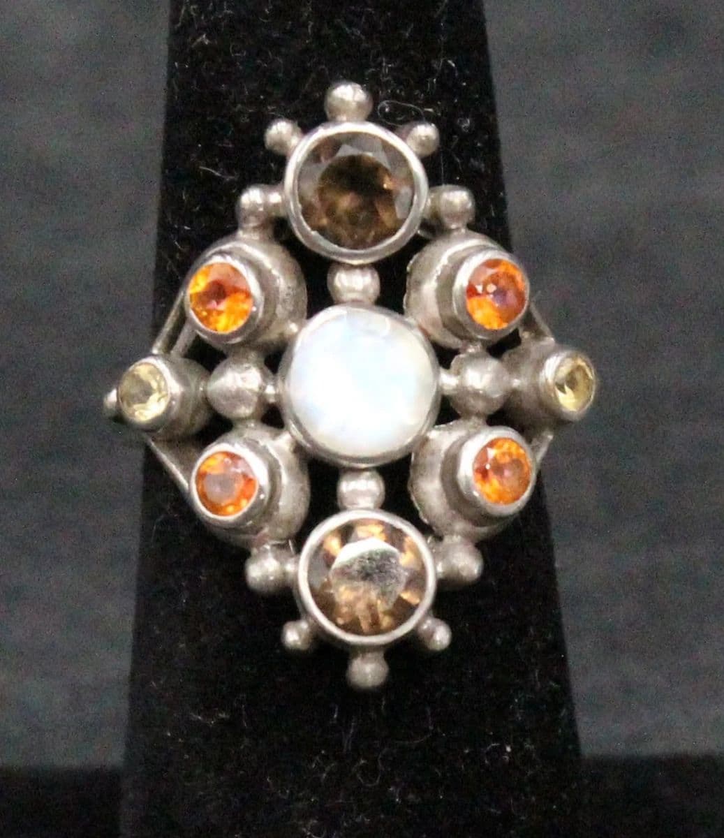 Distinct Antiques, Ceramics, Jewelry, Art & More Auction photo 4