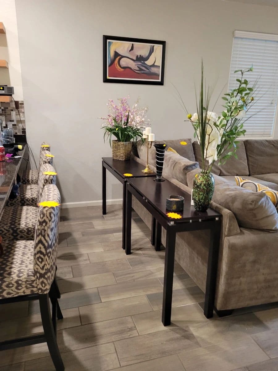 ADORABLE AND PRISTINE HOME WITH DESIGNER HANDBAGS AND MORE IN PHOENIX THIS WEEKEND!! photo 2